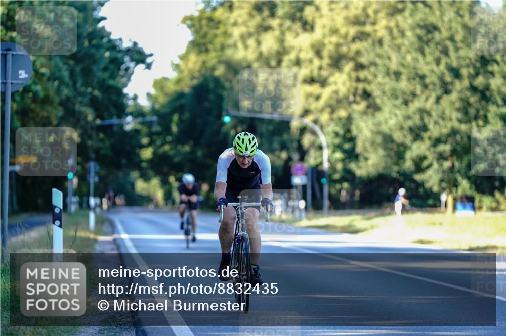 07.09.2025 - 19. Norderstedt Triathlon Michael Burmester http://msf.ph/oto/8832435 07.09.2025 16:32:26 Radfahren 432 meine-sportfotos.de
