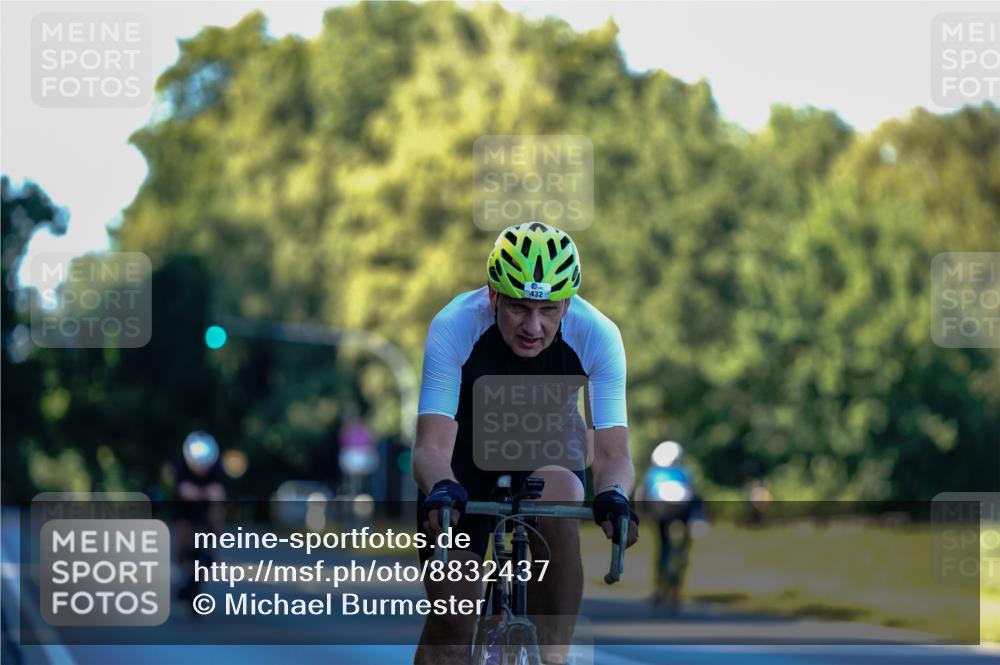 07.09.2025 - 19. Norderstedt Triathlon Michael Burmester http://msf.ph/oto/8832437 07.09.2025 16:32:27 Radfahren 432 meine-sportfotos.de