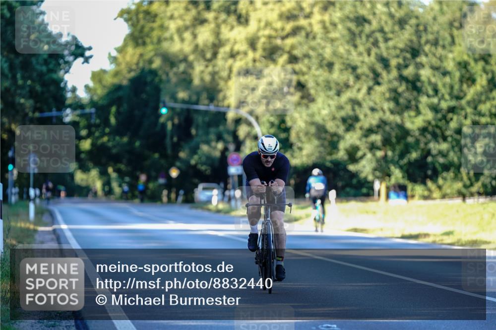 07.09.2025 - 19. Norderstedt Triathlon Michael Burmester http://msf.ph/oto/8832440 07.09.2025 16:32:29 Radfahren 432, 1458 meine-sportfotos.de