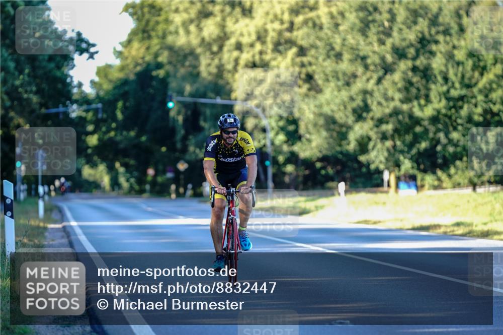 07.09.2025 - 19. Norderstedt Triathlon Michael Burmester http://msf.ph/oto/8832447 07.09.2025 16:34:21 Radfahren  meine-sportfotos.de