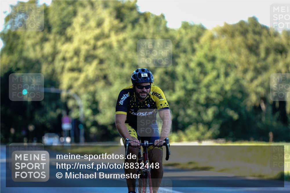 07.09.2025 - 19. Norderstedt Triathlon Michael Burmester http://msf.ph/oto/8832448 07.09.2025 16:34:23 Radfahren 935 meine-sportfotos.de