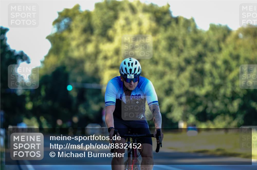 07.09.2025 - 19. Norderstedt Triathlon Michael Burmester http://msf.ph/oto/8832452 07.09.2025 16:34:53 Radfahren 1400 meine-sportfotos.de
