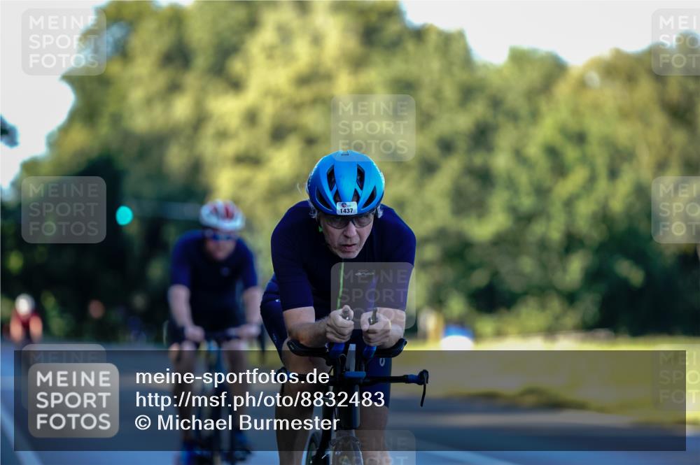 07.09.2025 - 19. Norderstedt Triathlon Michael Burmester http://msf.ph/oto/8832483 07.09.2025 16:37:20 Radfahren 1418, 1437 meine-sportfotos.de
