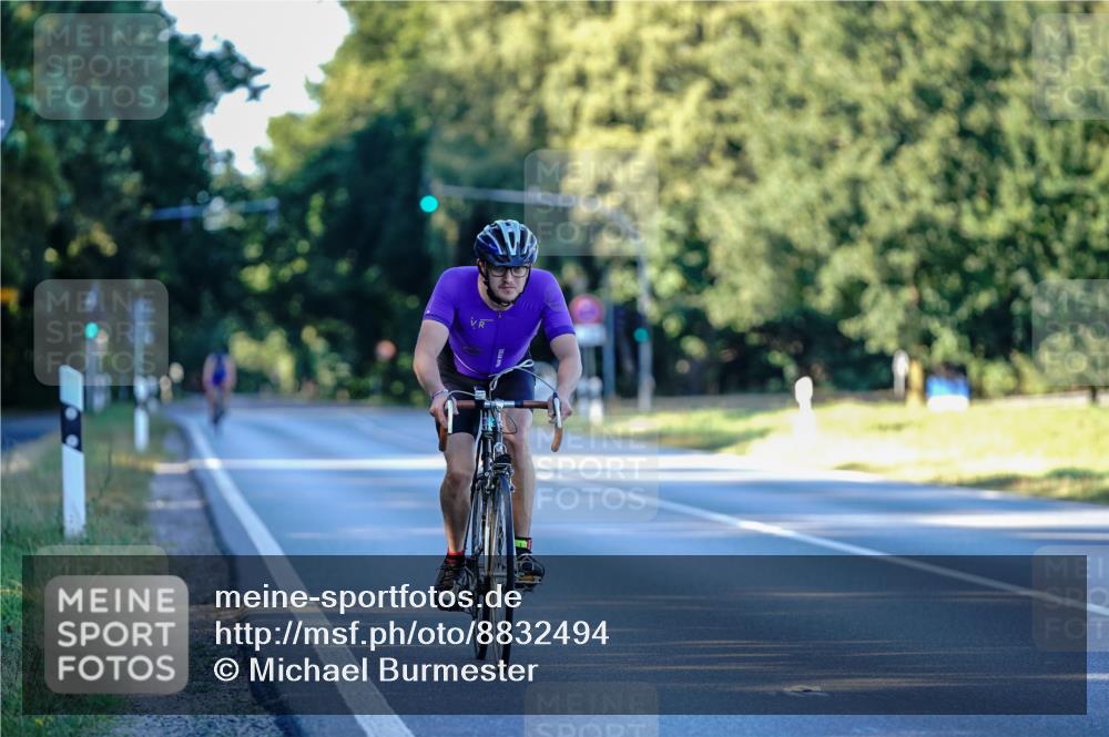 07.09.2025 - 19. Norderstedt Triathlon Michael Burmester http://msf.ph/oto/8832494 07.09.2025 16:37:44 Radfahren 1452 meine-sportfotos.de