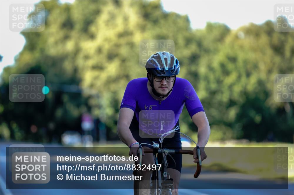 07.09.2025 - 19. Norderstedt Triathlon Michael Burmester http://msf.ph/oto/8832497 07.09.2025 16:37:46 Radfahren 1452 meine-sportfotos.de