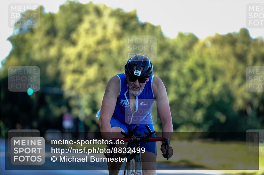 07.09.2025 - 19. Norderstedt Triathlon Michael Burmester http://msf.ph/oto/8832499 07.09.2025 16:37:57 Radfahren 1449 meine-sportfotos.de