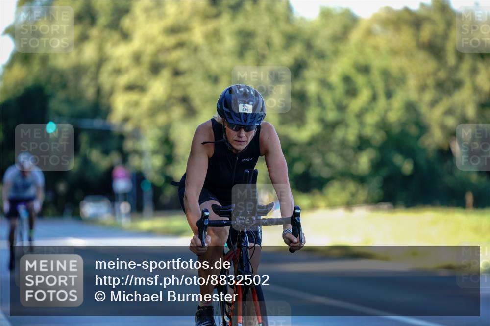07.09.2025 - 19. Norderstedt Triathlon Michael Burmester http://msf.ph/oto/8832502 07.09.2025 16:38:22 Radfahren 429 meine-sportfotos.de
