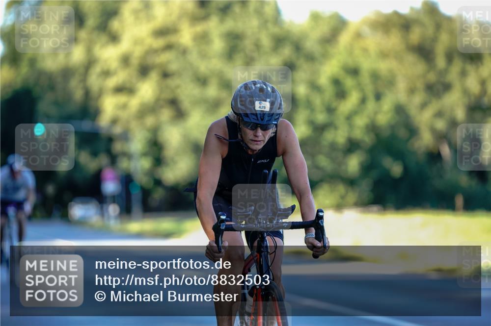 07.09.2025 - 19. Norderstedt Triathlon Michael Burmester http://msf.ph/oto/8832503 07.09.2025 16:38:22 Radfahren 429 meine-sportfotos.de
