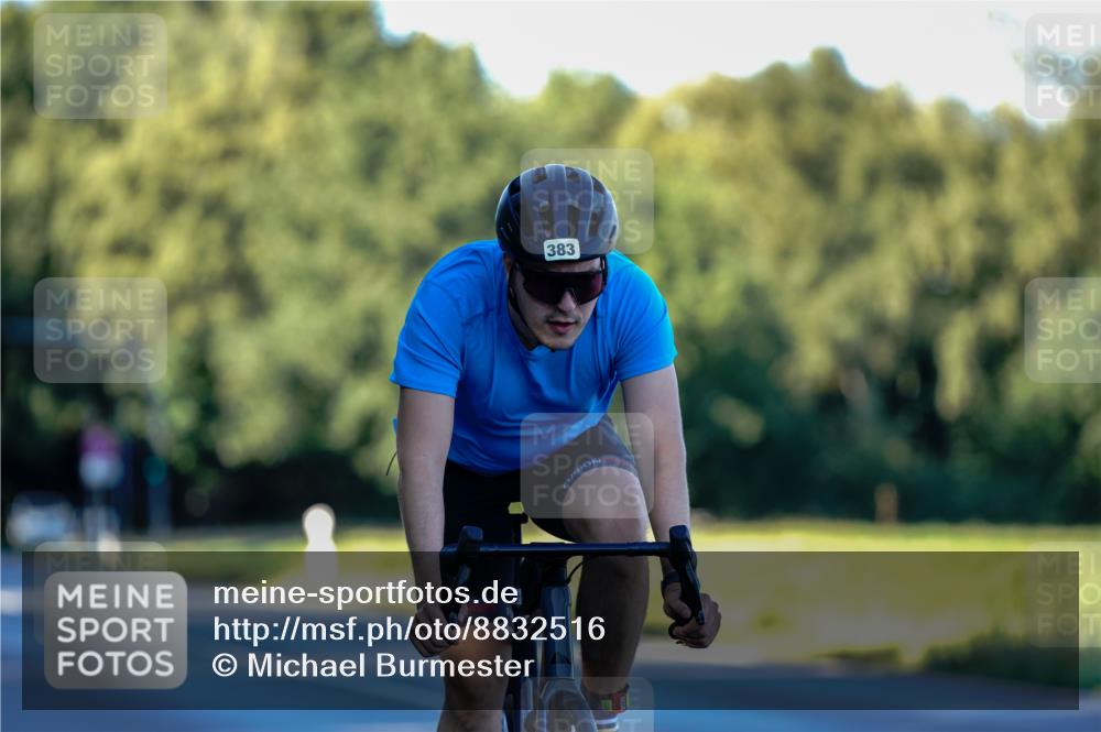 07.09.2025 - 19. Norderstedt Triathlon Michael Burmester http://msf.ph/oto/8832516 07.09.2025 16:39:59 Radfahren 383 meine-sportfotos.de