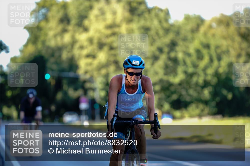 07.09.2025 - 19. Norderstedt Triathlon Michael Burmester http://msf.ph/oto/8832520 07.09.2025 16:40:03 Radfahren 383, 1423 meine-sportfotos.de