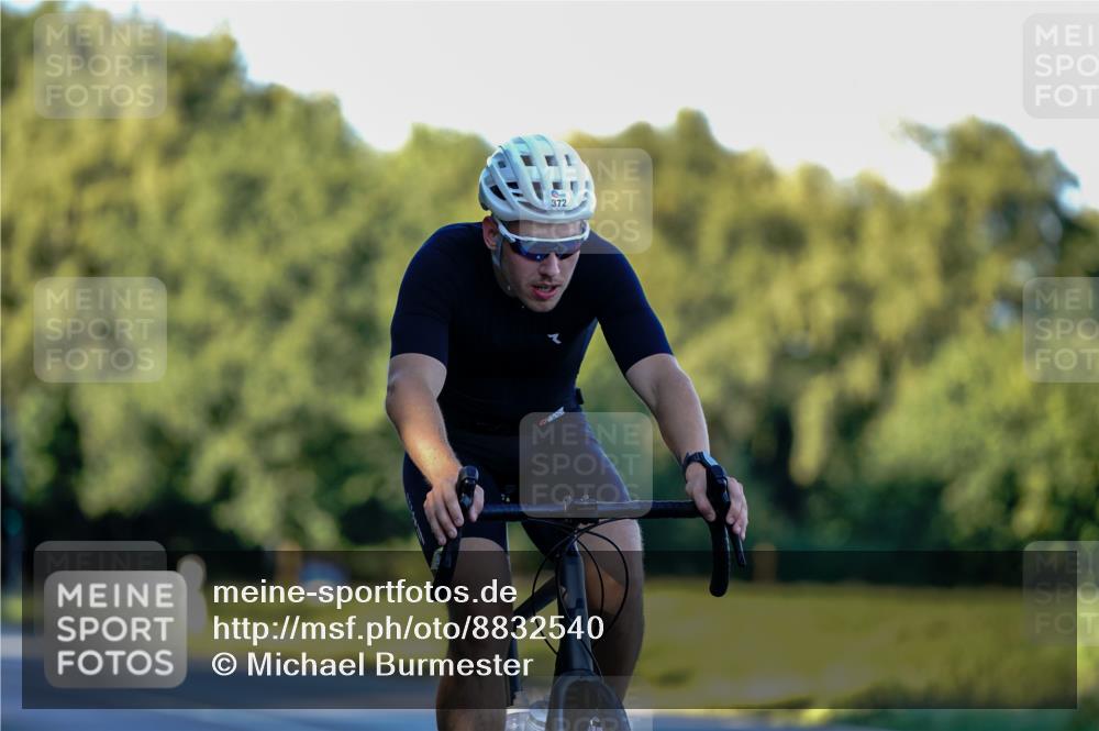 07.09.2025 - 19. Norderstedt Triathlon Michael Burmester http://msf.ph/oto/8832540 07.09.2025 16:44:00 Radfahren 372 meine-sportfotos.de