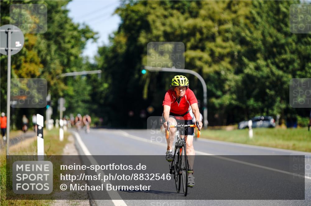 07.09.2025 - 19. Norderstedt Triathlon Michael Burmester http://msf.ph/oto/8832546 07.09.2025 11:44:14 Radfahren 1229 meine-sportfotos.de