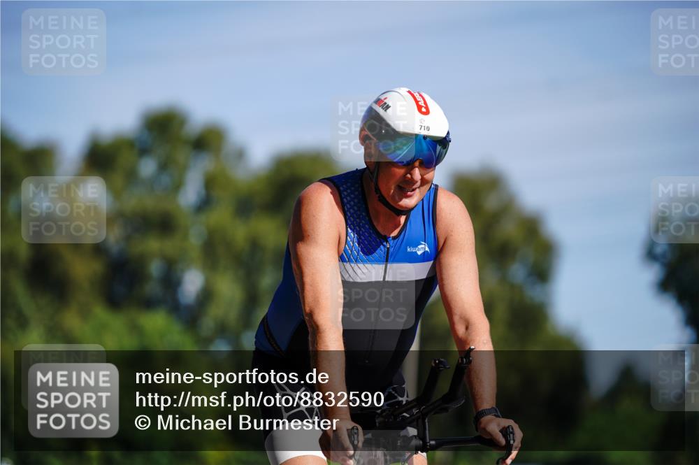 07.09.2025 - 19. Norderstedt Triathlon Michael Burmester http://msf.ph/oto/8832590 07.09.2025 11:45:42 Radfahren 710 meine-sportfotos.de