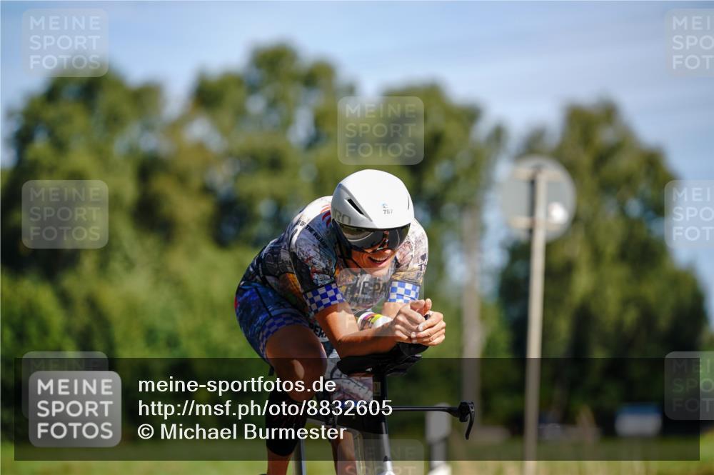 07.09.2025 - 19. Norderstedt Triathlon Michael Burmester http://msf.ph/oto/8832605 07.09.2025 11:46:41 Radfahren 787, 1305 meine-sportfotos.de