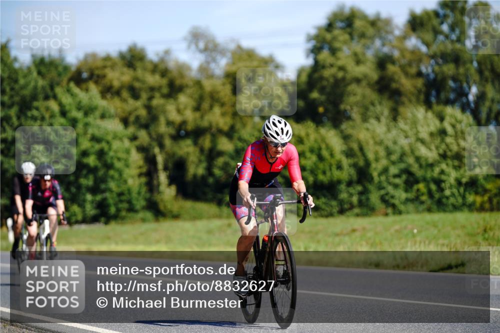 07.09.2025 - 19. Norderstedt Triathlon Michael Burmester http://msf.ph/oto/8832627 07.09.2025 11:47:32 Radfahren 155, 201, 252, 1320 meine-sportfotos.de