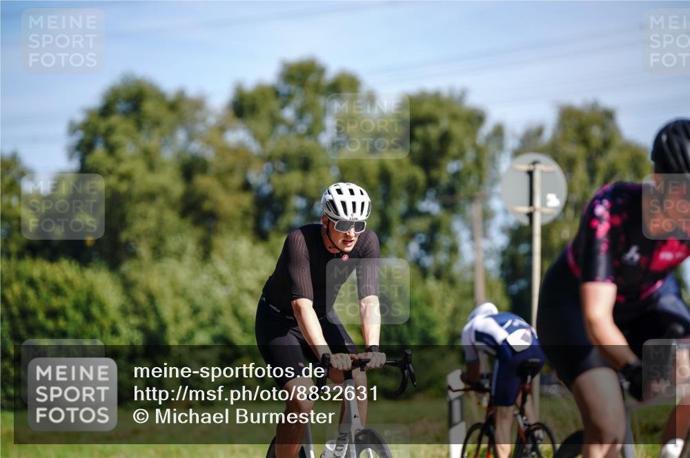 07.09.2025 - 19. Norderstedt Triathlon Michael Burmester http://msf.ph/oto/8832631 07.09.2025 11:47:34 Radfahren 155, 201, 252, 1225, 1320 meine-sportfotos.de