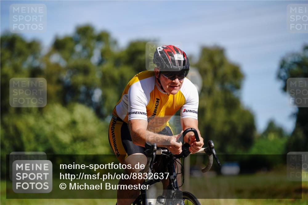 07.09.2025 - 19. Norderstedt Triathlon Michael Burmester http://msf.ph/oto/8832637 07.09.2025 11:47:47 Radfahren 795 meine-sportfotos.de