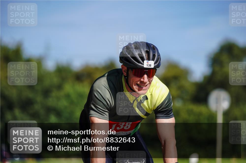 07.09.2025 - 19. Norderstedt Triathlon Michael Burmester http://msf.ph/oto/8832643 07.09.2025 11:48:21 Radfahren 138, 1265 meine-sportfotos.de