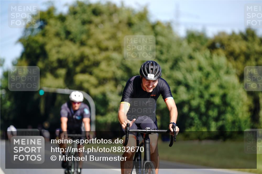 07.09.2025 - 19. Norderstedt Triathlon Michael Burmester http://msf.ph/oto/8832670 07.09.2025 11:49:47 Radfahren 253, 1223 meine-sportfotos.de