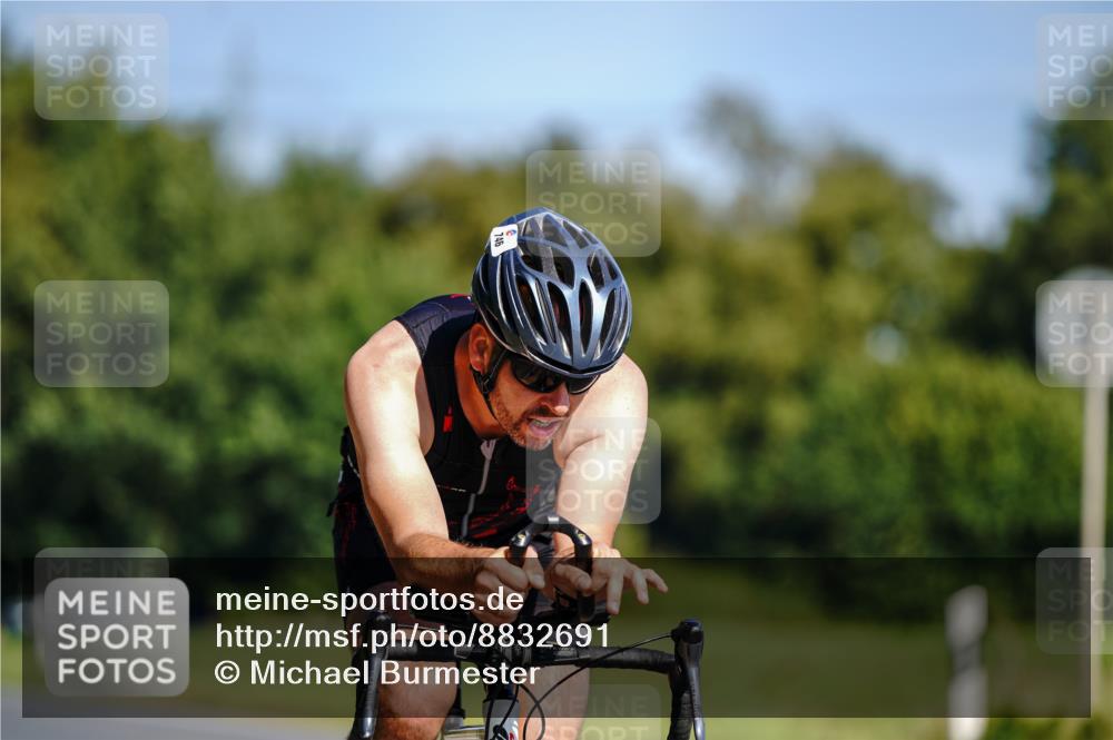 07.09.2025 - 19. Norderstedt Triathlon Michael Burmester http://msf.ph/oto/8832691 07.09.2025 11:50:28 Radfahren 746 meine-sportfotos.de