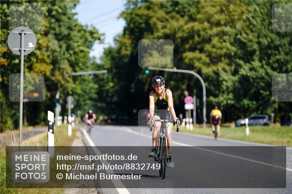 07.09.2025 - 19. Norderstedt Triathlon Michael Burmester http://msf.ph/oto/8832749 07.09.2025 11:53:10 Radfahren 778 meine-sportfotos.de