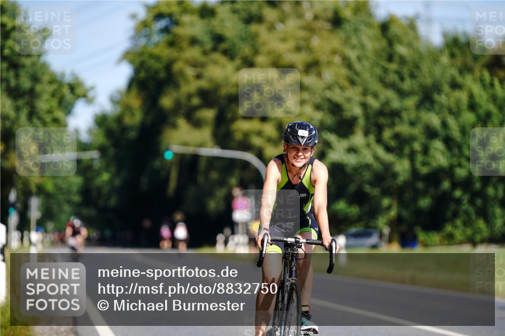 07.09.2025 - 19. Norderstedt Triathlon Michael Burmester http://msf.ph/oto/8832750 07.09.2025 11:53:11 Radfahren 778 meine-sportfotos.de