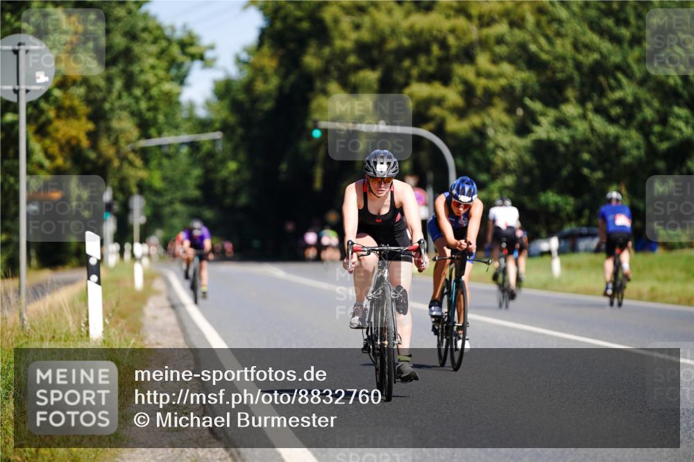 07.09.2025 - 19. Norderstedt Triathlon Michael Burmester http://msf.ph/oto/8832760 07.09.2025 11:53:40 Radfahren 168, 765, 846 meine-sportfotos.de