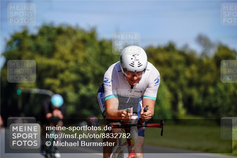 07.09.2025 - 19. Norderstedt Triathlon Michael Burmester http://msf.ph/oto/8832782 07.09.2025 11:54:13 Radfahren 281, 861, 1363 meine-sportfotos.de