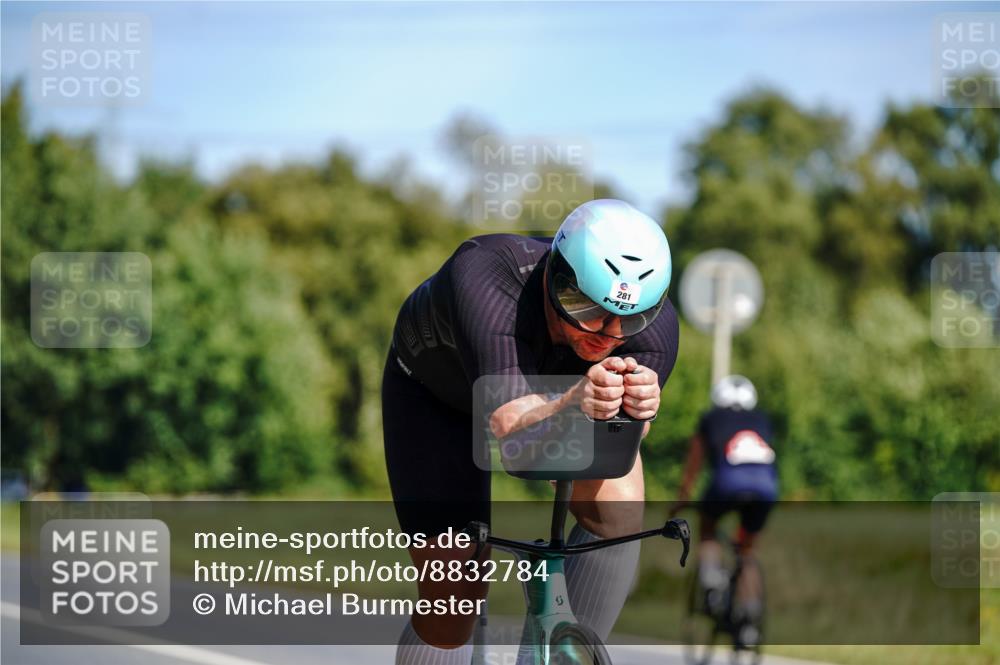 07.09.2025 - 19. Norderstedt Triathlon Michael Burmester http://msf.ph/oto/8832784 07.09.2025 11:54:14 Radfahren 281, 861, 1363 meine-sportfotos.de