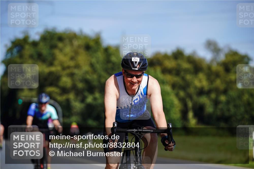 07.09.2025 - 19. Norderstedt Triathlon Michael Burmester http://msf.ph/oto/8832804 07.09.2025 11:54:40 Radfahren 741, 1371 meine-sportfotos.de