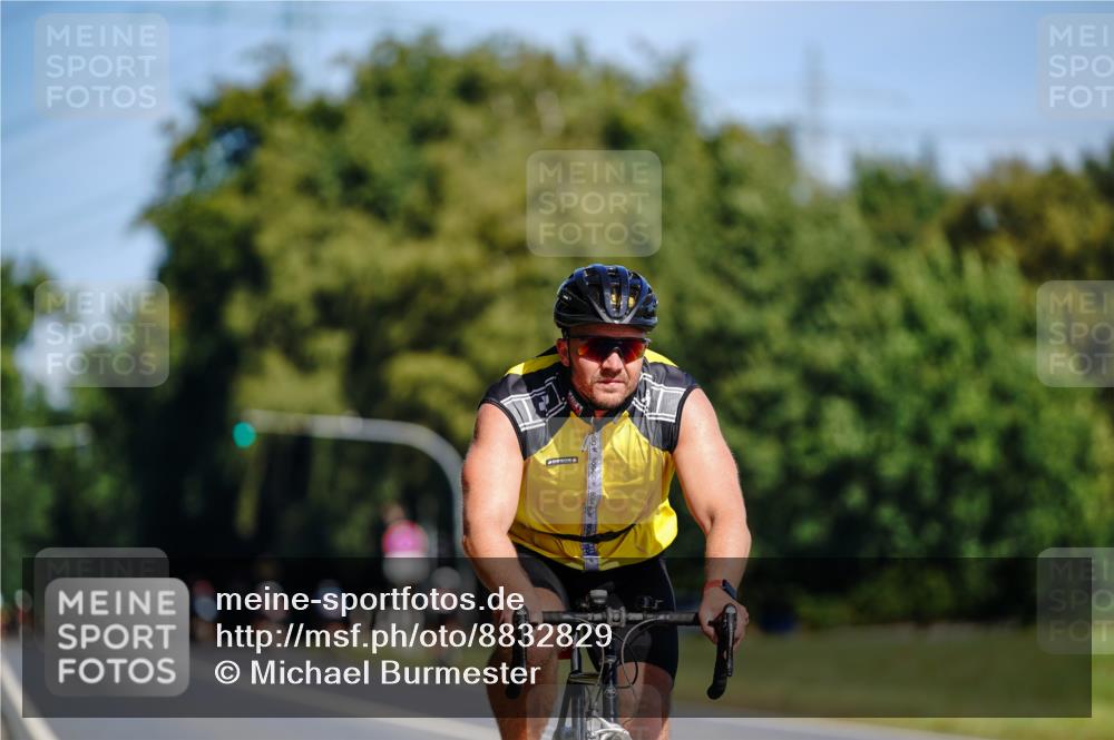 07.09.2025 - 19. Norderstedt Triathlon Michael Burmester http://msf.ph/oto/8832829 07.09.2025 11:55:12 Radfahren 703, 1358 meine-sportfotos.de