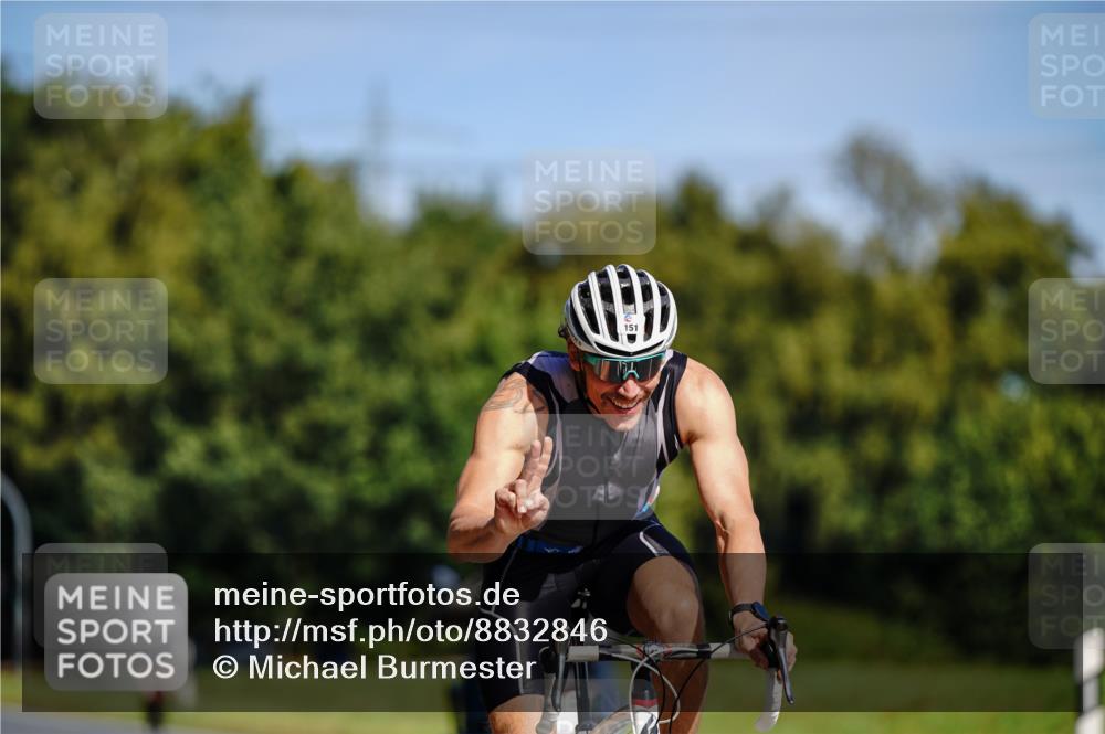 07.09.2025 - 19. Norderstedt Triathlon Michael Burmester http://msf.ph/oto/8832846 07.09.2025 11:55:48 Radfahren 151 meine-sportfotos.de