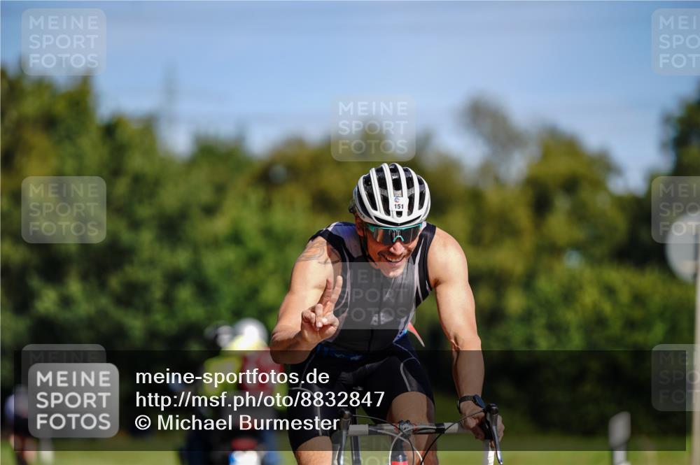 07.09.2025 - 19. Norderstedt Triathlon Michael Burmester http://msf.ph/oto/8832847 07.09.2025 11:55:48 Radfahren 151 meine-sportfotos.de