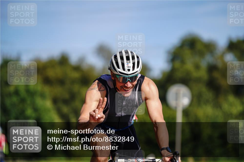 07.09.2025 - 19. Norderstedt Triathlon Michael Burmester http://msf.ph/oto/8832849 07.09.2025 11:55:48 Radfahren 151 meine-sportfotos.de