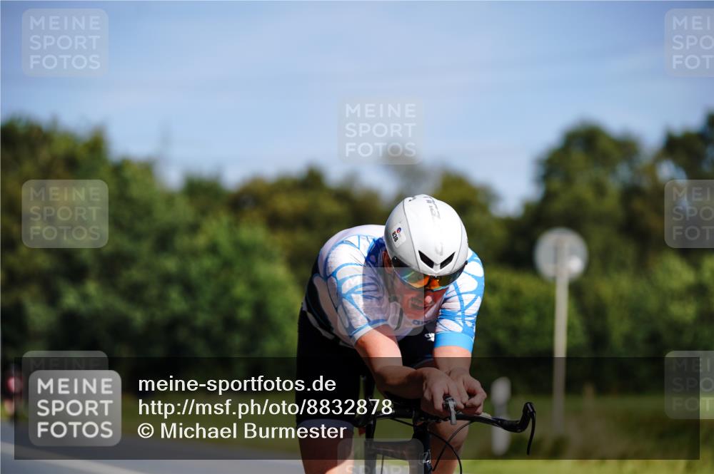 07.09.2025 - 19. Norderstedt Triathlon Michael Burmester http://msf.ph/oto/8832878 07.09.2025 11:56:38 Radfahren 803, 838, 1348 meine-sportfotos.de