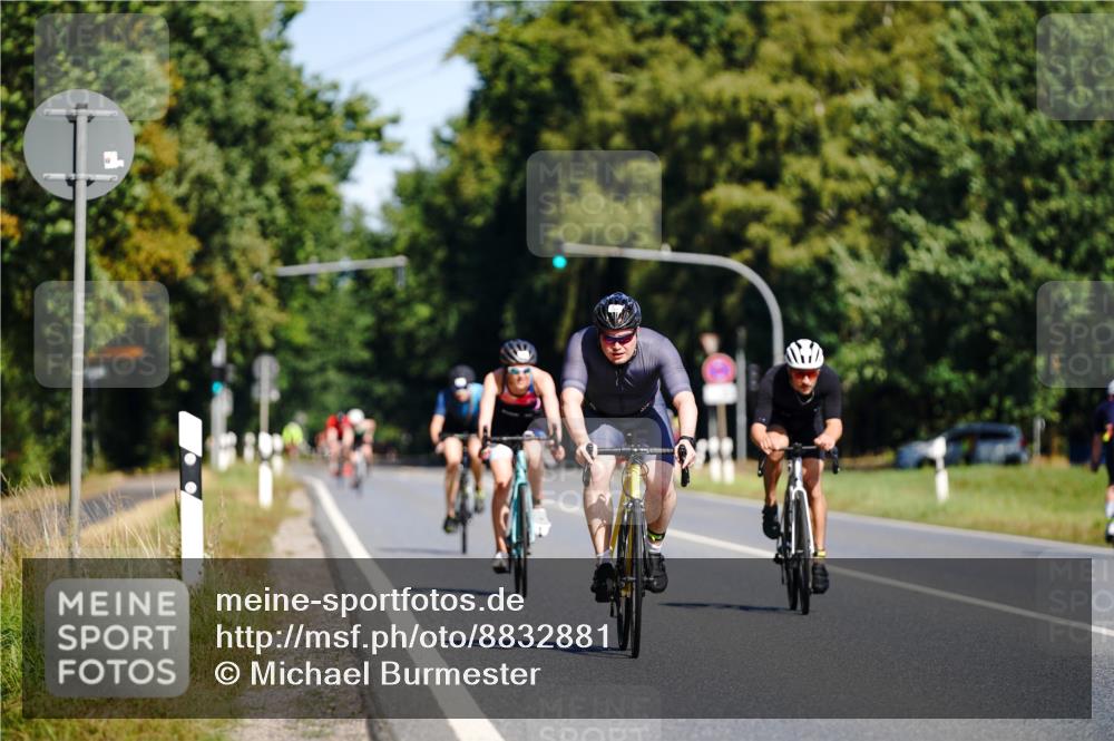 07.09.2025 - 19. Norderstedt Triathlon Michael Burmester http://msf.ph/oto/8832881 07.09.2025 11:56:43 Radfahren 164, 1346 meine-sportfotos.de