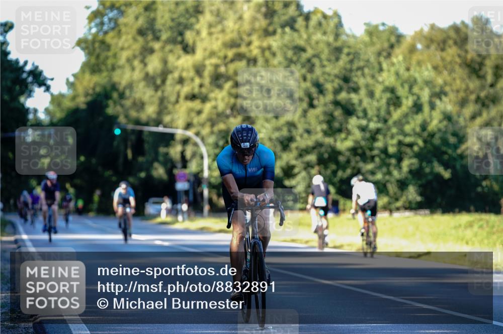 07.09.2025 - 19. Norderstedt Triathlon Michael Burmester http://msf.ph/oto/8832891 07.09.2025 16:22:22 Radfahren 1443, 1632 meine-sportfotos.de