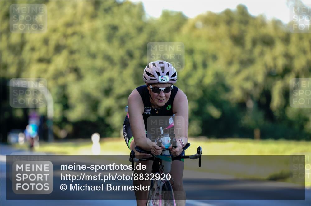 07.09.2025 - 19. Norderstedt Triathlon Michael Burmester http://msf.ph/oto/8832920 07.09.2025 16:22:48 Radfahren 1527 meine-sportfotos.de