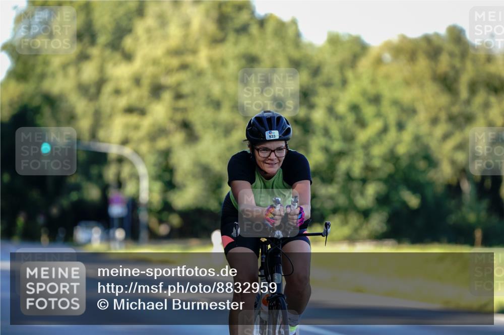 07.09.2025 - 19. Norderstedt Triathlon Michael Burmester http://msf.ph/oto/8832959 07.09.2025 16:23:57 Radfahren 933, 1568 meine-sportfotos.de