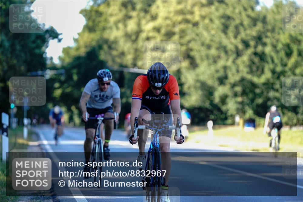 07.09.2025 - 19. Norderstedt Triathlon Michael Burmester http://msf.ph/oto/8832967 07.09.2025 16:24:13 Radfahren 412, 925 meine-sportfotos.de