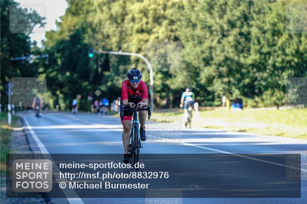 07.09.2025 - 19. Norderstedt Triathlon Michael Burmester http://msf.ph/oto/8832976 07.09.2025 16:24:23 Radfahren 1066 meine-sportfotos.de