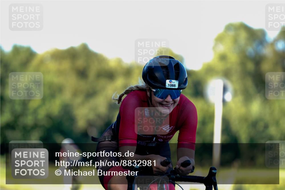 07.09.2025 - 19. Norderstedt Triathlon Michael Burmester http://msf.ph/oto/8832981 07.09.2025 16:24:25 Radfahren 1066 meine-sportfotos.de