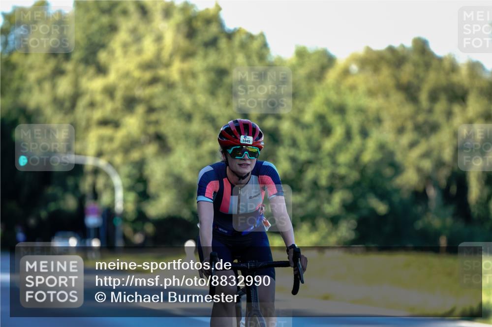07.09.2025 - 19. Norderstedt Triathlon Michael Burmester http://msf.ph/oto/8832990 07.09.2025 16:25:04 Radfahren 1045 meine-sportfotos.de