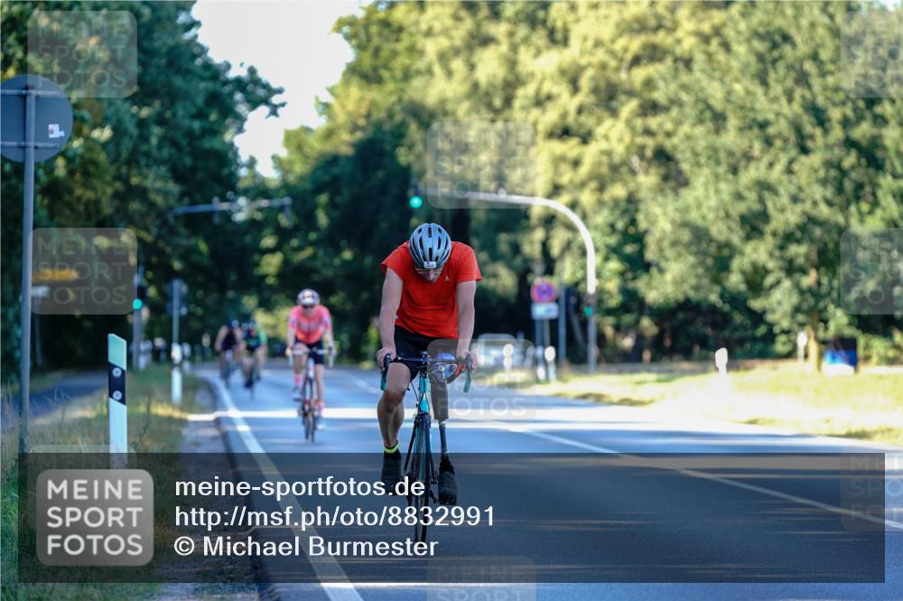 07.09.2025 - 19. Norderstedt Triathlon Michael Burmester http://msf.ph/oto/8832991 07.09.2025 16:25:06 Radfahren 1045, 1513 meine-sportfotos.de