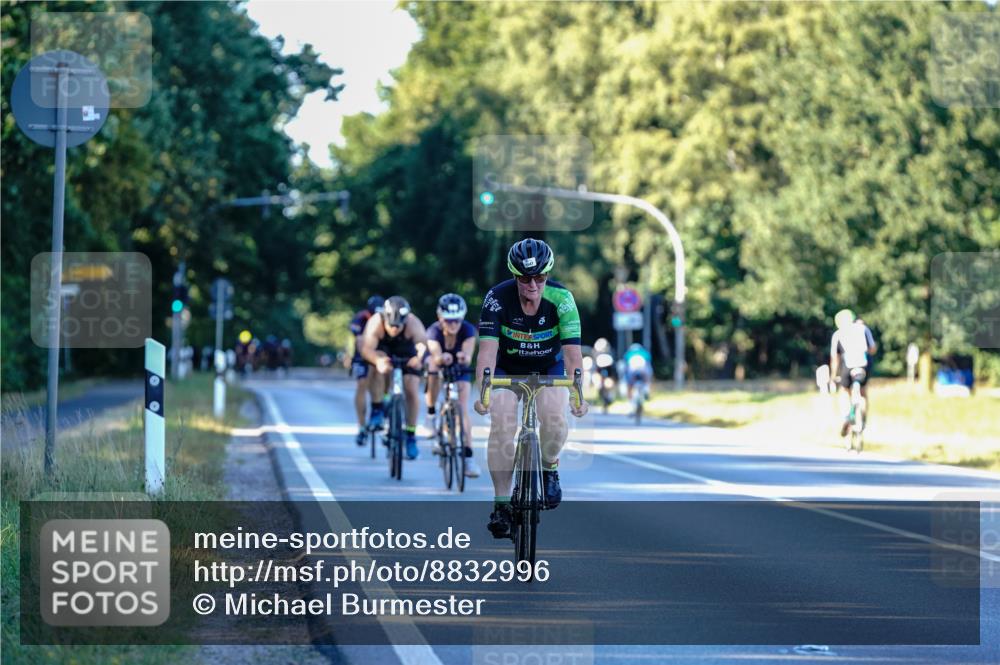 07.09.2025 - 19. Norderstedt Triathlon Michael Burmester http://msf.ph/oto/8832996 07.09.2025 16:25:16 Radfahren 1547 meine-sportfotos.de