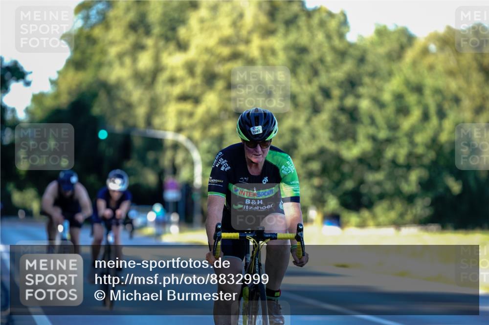 07.09.2025 - 19. Norderstedt Triathlon Michael Burmester http://msf.ph/oto/8832999 07.09.2025 16:25:18 Radfahren 912, 1547 meine-sportfotos.de