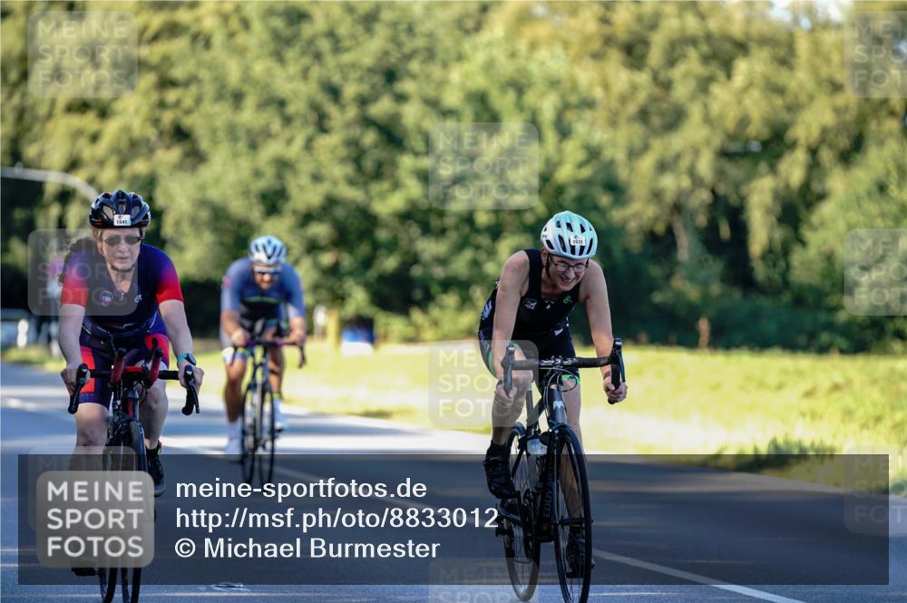 07.09.2025 - 19. Norderstedt Triathlon Michael Burmester http://msf.ph/oto/8833012 07.09.2025 16:25:40 Radfahren 384, 1108, 1476, 1533, 1541 meine-sportfotos.de
