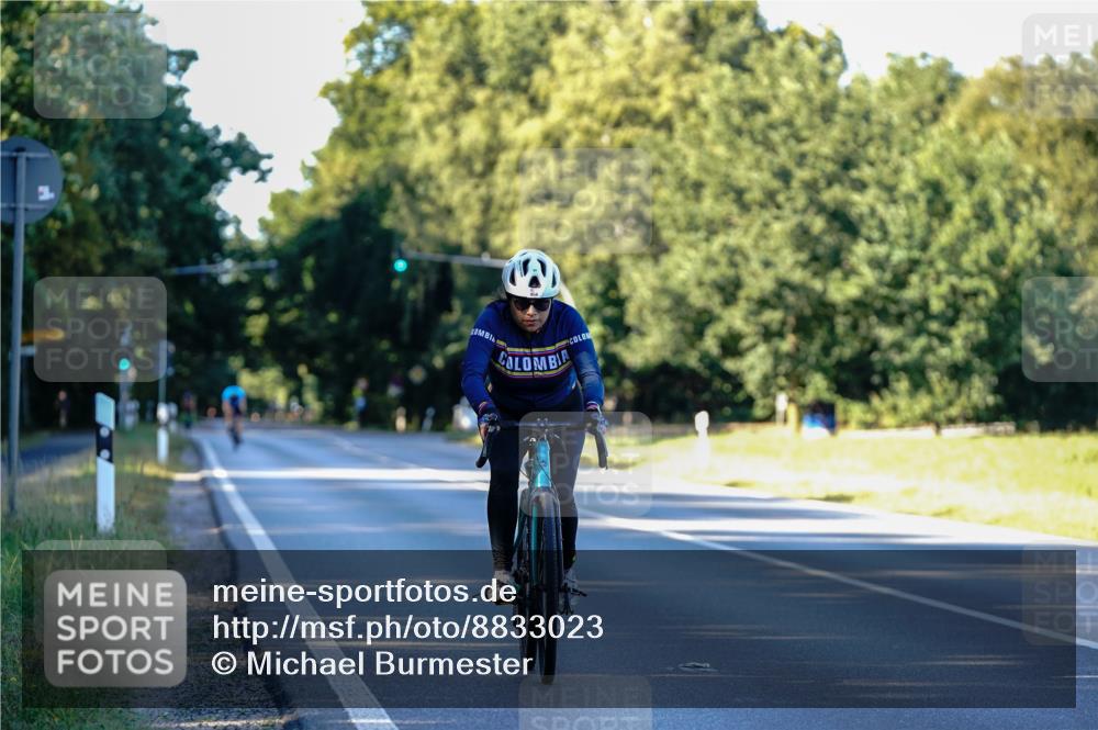 07.09.2025 - 19. Norderstedt Triathlon Michael Burmester http://msf.ph/oto/8833023 07.09.2025 16:25:47 Radfahren 954, 1423 meine-sportfotos.de