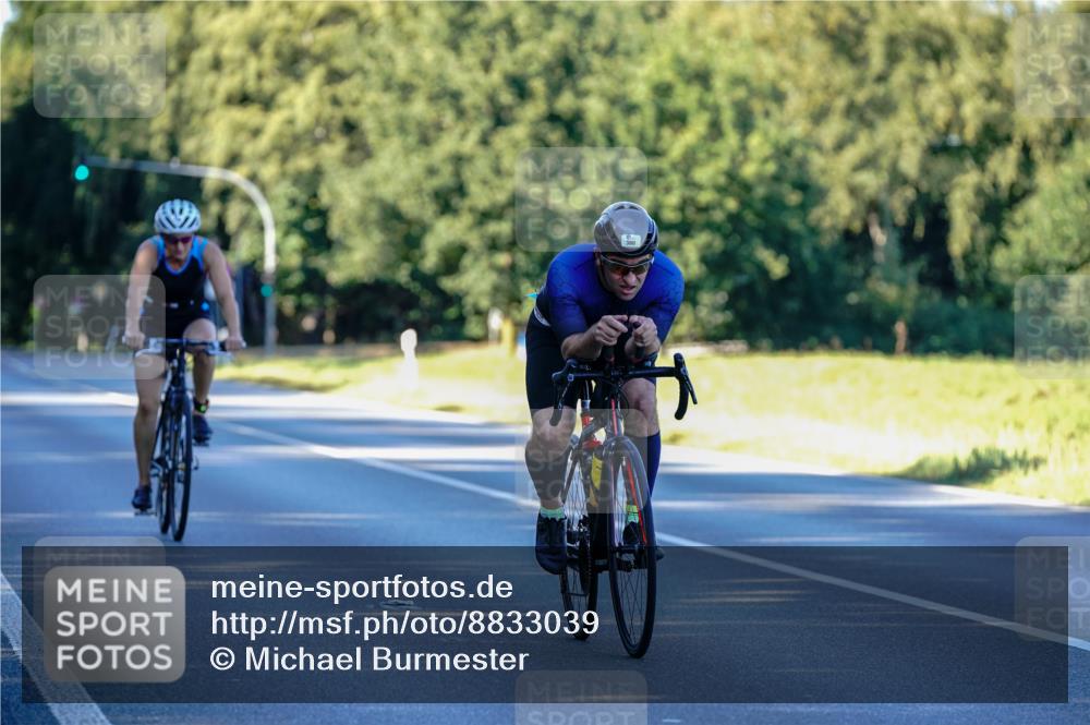 07.09.2025 - 19. Norderstedt Triathlon Michael Burmester http://msf.ph/oto/8833039 07.09.2025 16:27:07 Radfahren 380, 1106, 1516 meine-sportfotos.de