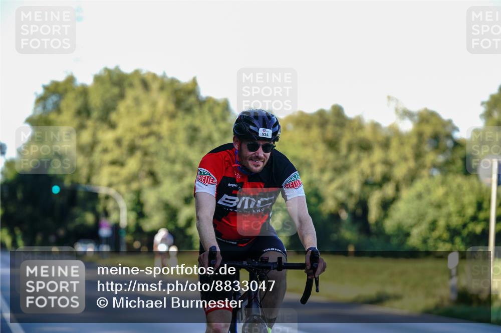 07.09.2025 - 19. Norderstedt Triathlon Michael Burmester http://msf.ph/oto/8833047 07.09.2025 16:27:12 Radfahren 934, 1106 meine-sportfotos.de